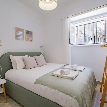 New! Unique 1 Bedroom Apartment- Santa Catarina 42 Apartment Lisbon