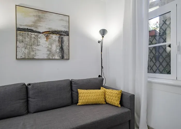New! Unique 1 Bedroom Apartment- Santa Catarina 42 Apartment Lisbon