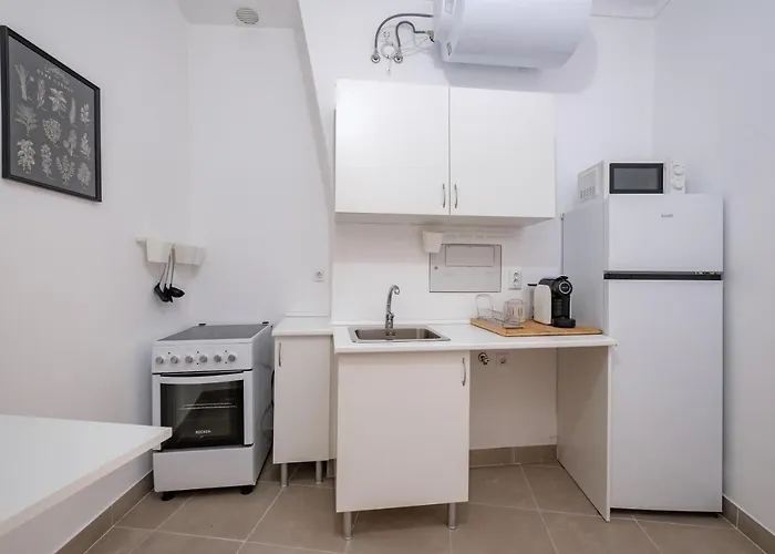 New! Unique 1 Bedroom Apartment- Santa Catarina 42 Apartment Lisbon
