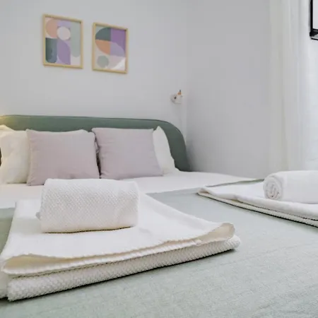New! Unique 1 Bedroom Apartment- Santa Catarina 42 Apartamento Lisboa
